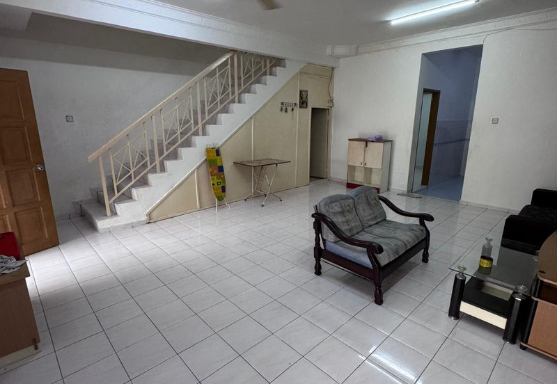 Nusajaya / Taman bukit indah / Johor / Jalan Indah 10 / double storey terrace house