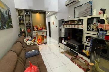 Kulai Bandar Putra / Jalan Bangau / Single Storey House 