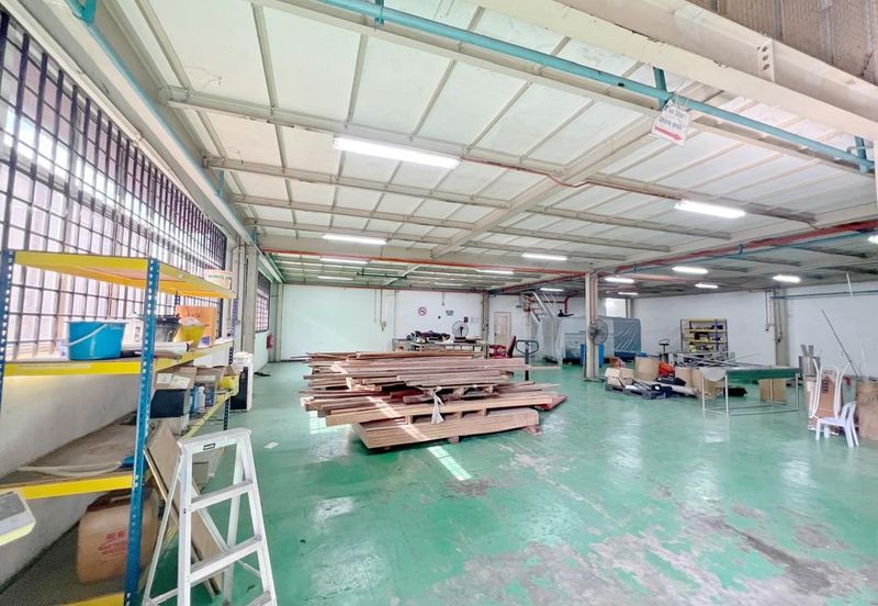 Ulu Tiram/ Desa Cemerlang / Semi Detached Factory / Light Industry