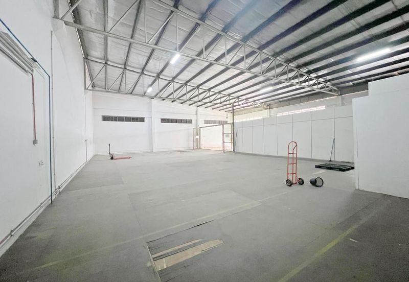 Ulu Tiram/ Desa Cemerlang / Semi Detached Factory / Light Industry