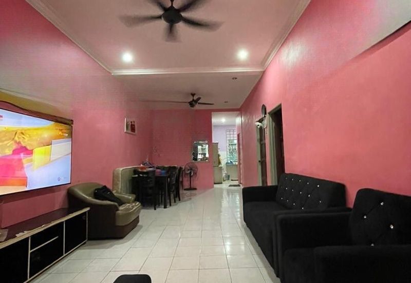 Kulai / Bandar Putra / Jalan Merak / Single Storey Terrace House 