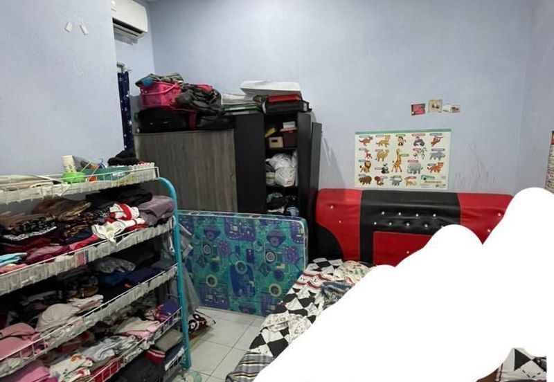 Kulai / Bandar Putra / Jalan Merak / Single Storey Terrace House 