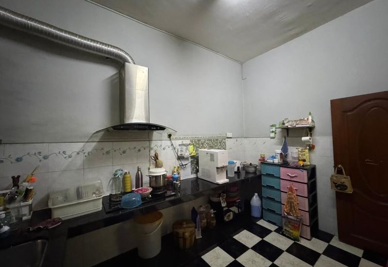 Skudai / Taman Sri Skudai / Jalan Emas / Double Storey Terrace House ( 坐南朝北 ) 