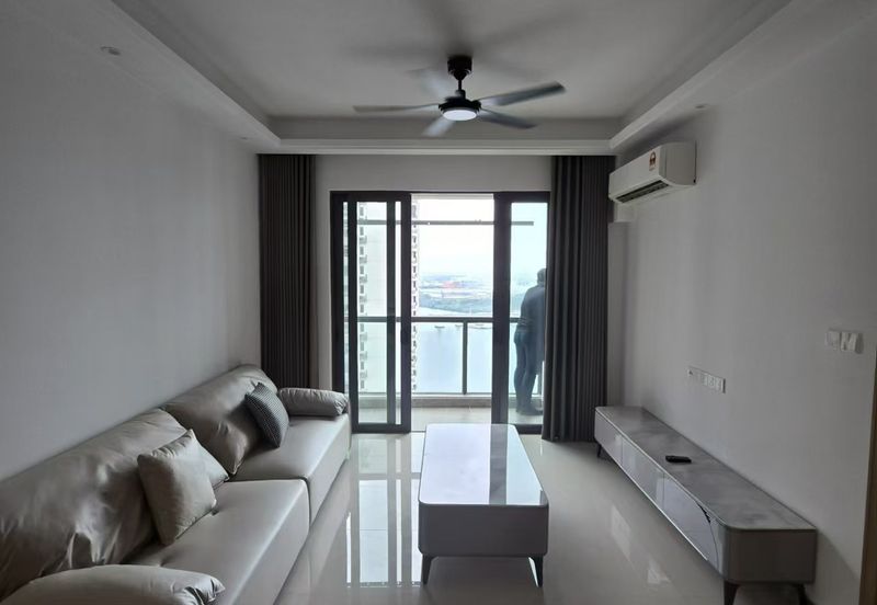 Skudai / Taman Sri Skudai / Jalan Emas / Double Storey Terrace House ( 坐南朝北 ) 