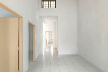 Kulai / Bandar Putra / Jalan Rajawali / Brand New Single Storey House/ Facing Garden