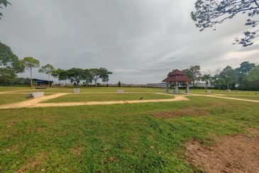 Kulai / Bandar Putra / Jalan Rajawali / Brand New Single Storey House/ Facing Garden