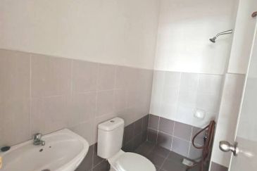 Kulai / Bandar Putra / Jalan Rajawali / Brand New Single Storey House/ Facing Garden