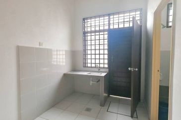 Kulai / Bandar Putra / Jalan Rajawali / Brand New Single Storey House/ Facing Garden