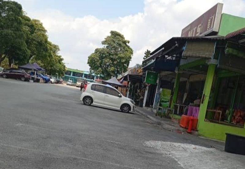 Kulai / Bandar Indahpura / Jalan siatan 3 / Medium cost Shoplot 