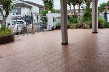 Johor Bahru Johor Jaya Double Storey Semi-D/Fully Renovated Unit