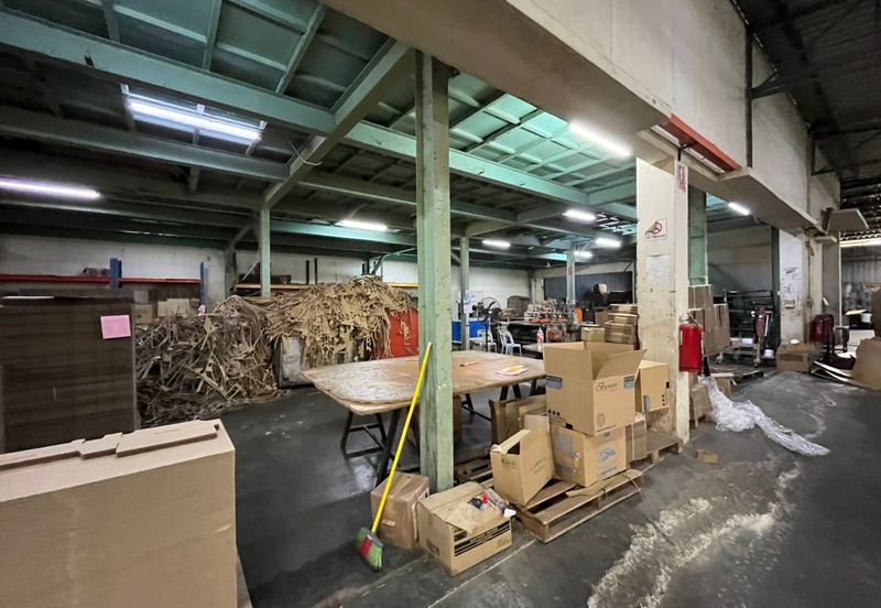 Ulu Tiram / Desa Cemerlang / Taman Perindustrian / Jalan Maju / Semi Detached Factory Fully Extended