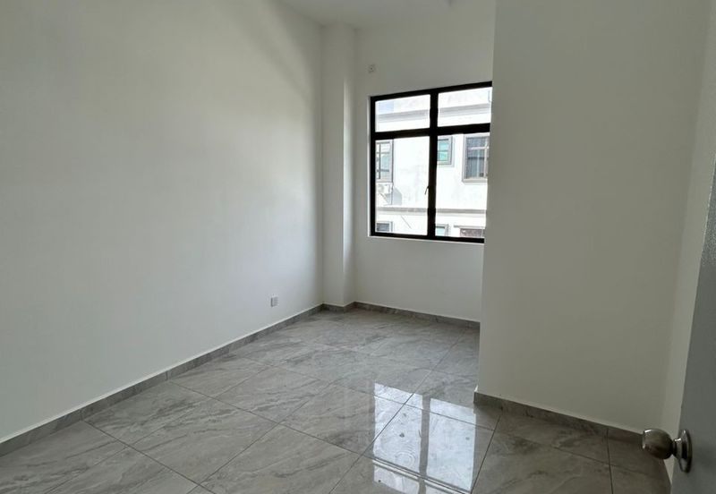 Kulai / ST Marco Park / Double Storey Corner Lot / 