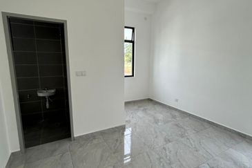 Kulai / ST Marco Park / Double Storey Corner Lot