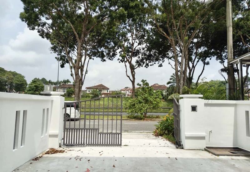 Kulai / Bandar Putra/ Jalan Enggang / Double Storey House 
