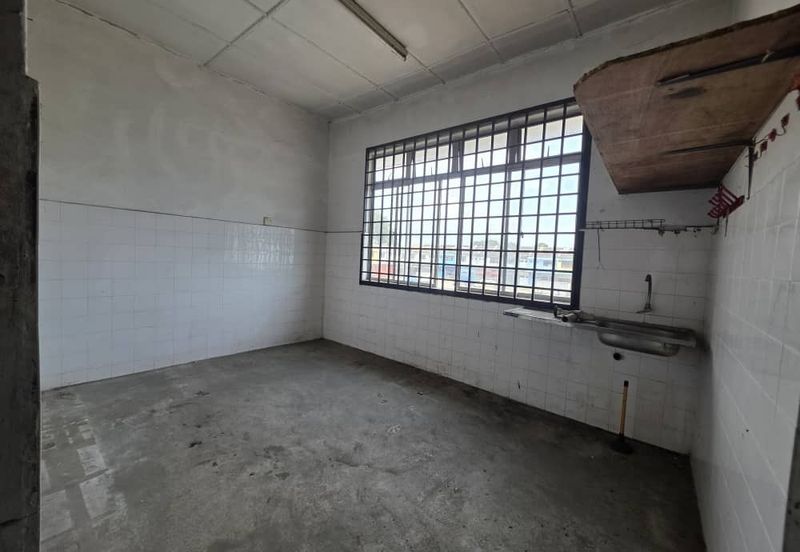 Kulai / Saleng / Taman Muhibah / Jln Jambu / Double Storey ShopLot Unblock View