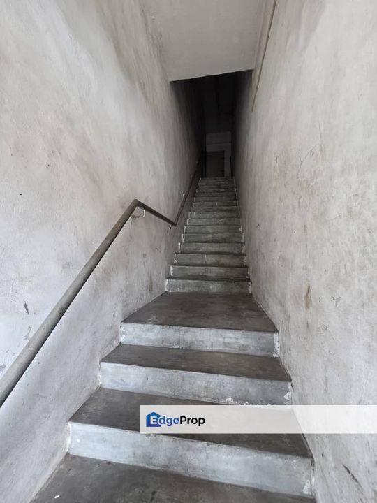 Kulai / Saleng / Taman Muhibah / Jln Jambu / Double Storey ShopLot Unblock View, Johor, Kulai