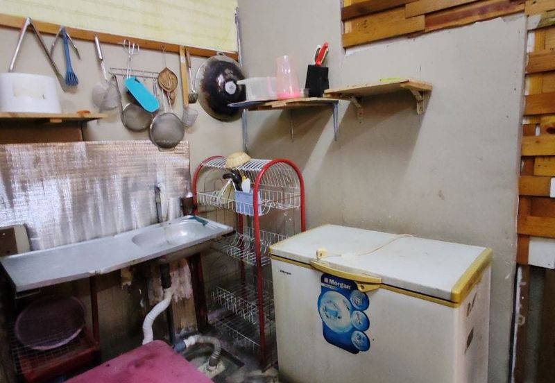 Kulai / kelapa sawit / Jalan kelapa sawit / single storey shop lot