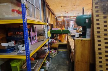 Kulai / kelapa sawit / Jalan kelapa sawit / single storey shop lot