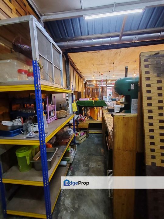 Kulai / kelapa sawit / Jalan kelapa sawit / single storey shop lot, Johor, Kulai