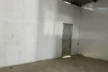 Kulai / Kelapa Sawit / Jalan Besi / Small Factory /古來24哩工业区小型工厂