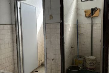 Kulai / Kelapa Sawit / Jalan Besi / Small Factory /古來24哩工业区小型工厂