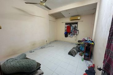 Bukit Indah / Jalan Indah 17 / Double Storey Terrace House