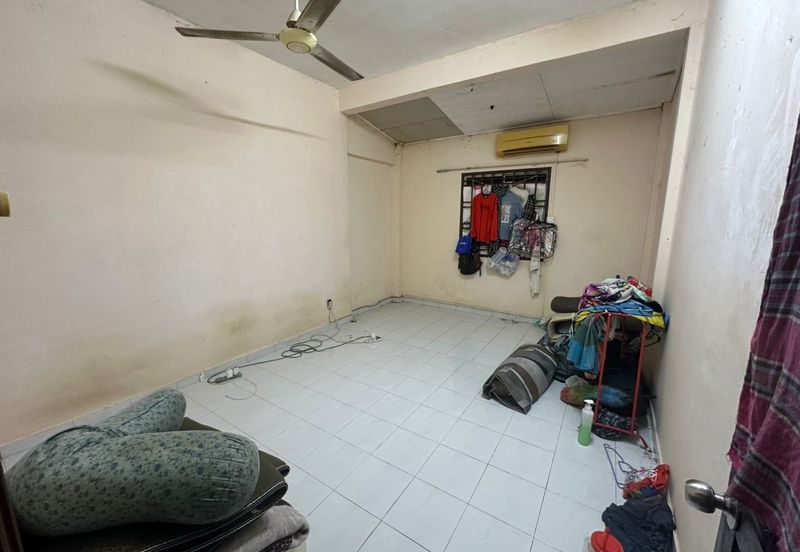 Bukit Indah / Jalan Indah 17 / Double Storey Terrace House