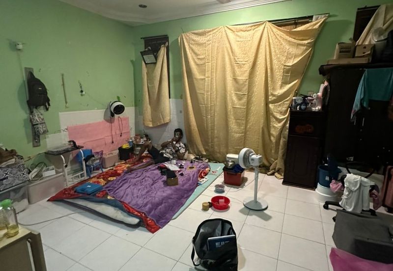 Bukit Indah / Jalan Indah 17 / Double Storey Terrace House