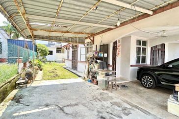 Iskandar Puteri / Taman Bukit Indah / Jalan Indah 19 / Double Storey End Lot 14’ Extra Land / Unblock View 