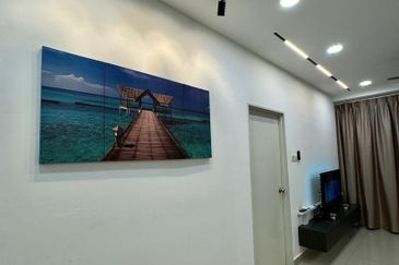 Kulai / Bandar Putra/ D'Putra Suites / Service Apartment 