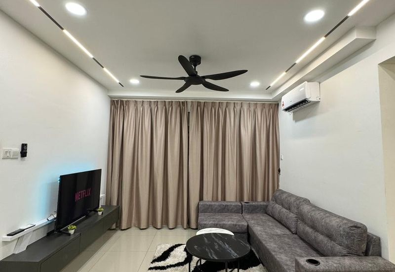 Kulai / Bandar Putra/ D'Putra Suites / Service Apartment 