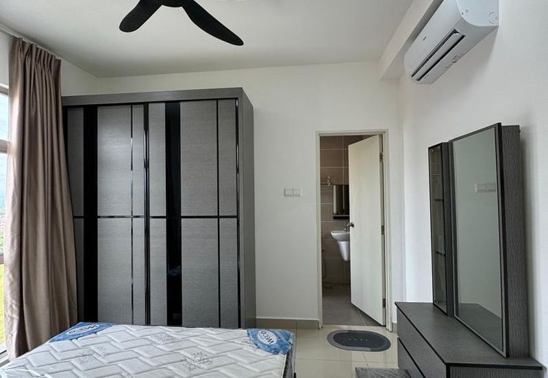 Kulai / Bandar Putra/ D'Putra Suites / Service Apartment 