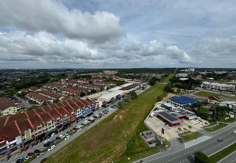 Kulai / Bandar Putra/ D'Putra Suites / Service Apartment 