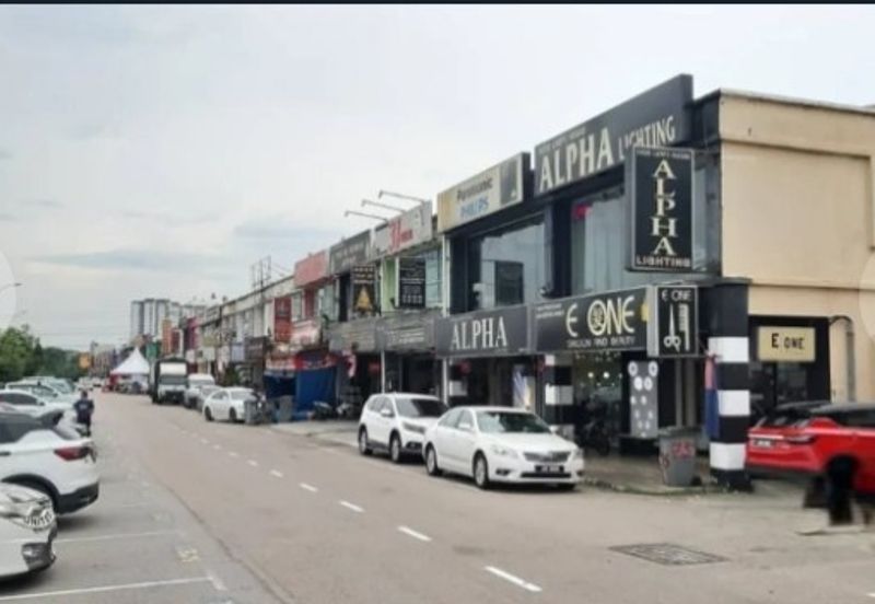 Skudai / Taman Nusa Bestari / Corner Shop Lot 