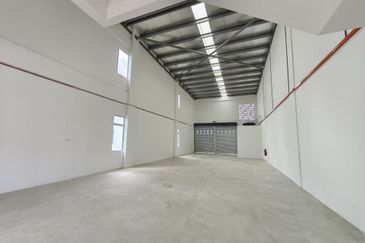 Kulai / Indahpura / VervoCity / Stellar Park / Brand new 1.5 Storey Terrace Factory / Light Industry /  全新 1.5 层工业厂房