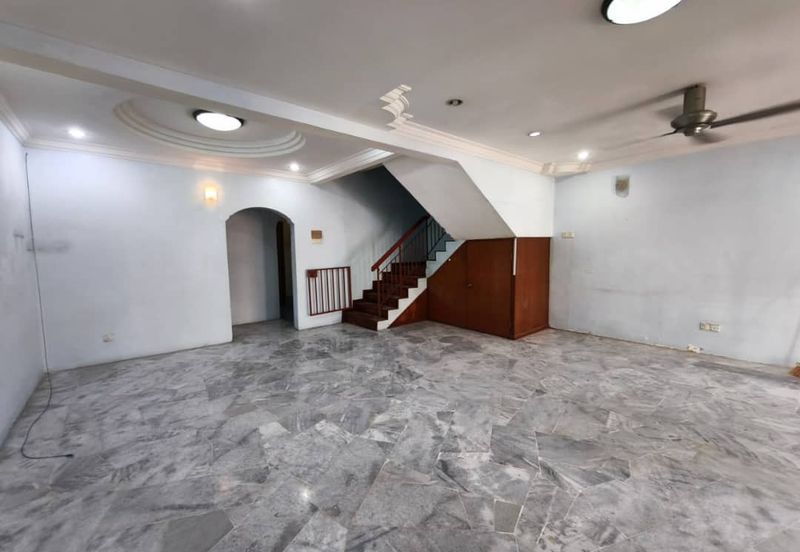 Kulai / Bandar Indahpura / Jalan Teratai / Double Storey Terrace House