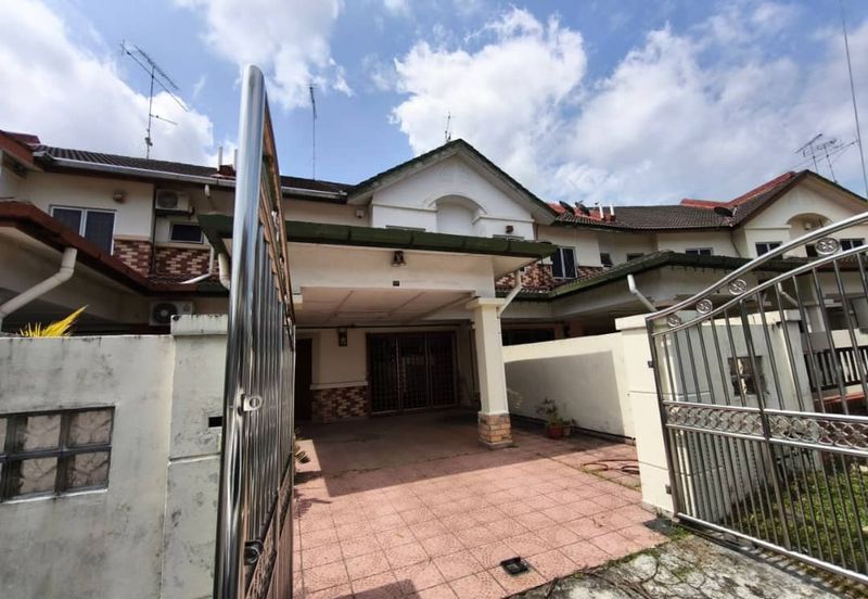 Kulai / Bandar Indahpura / Jalan Teratai / Double Storey Terrace House