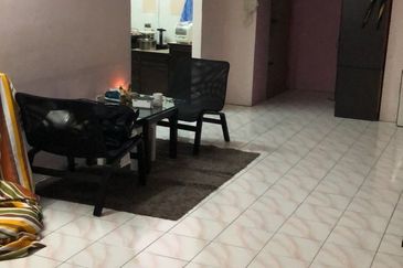Johor Bahru/ Larkin Sri Impian Apartment 