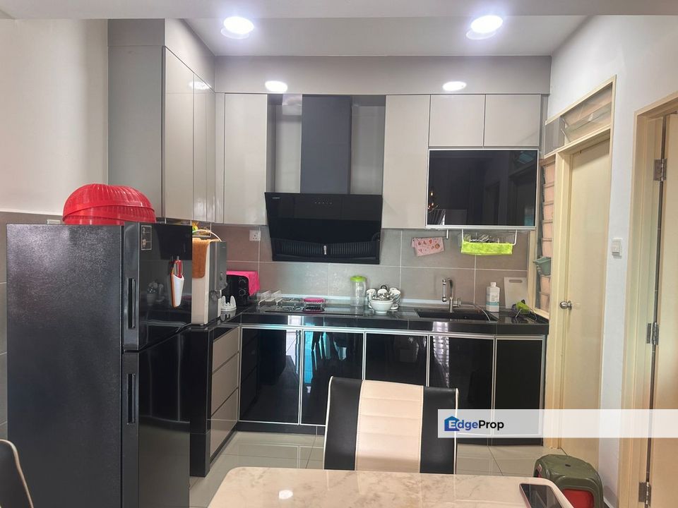 Kulai / Bandar Putra/ D'Putra Suites / Service Apartment , Johor, Kulai