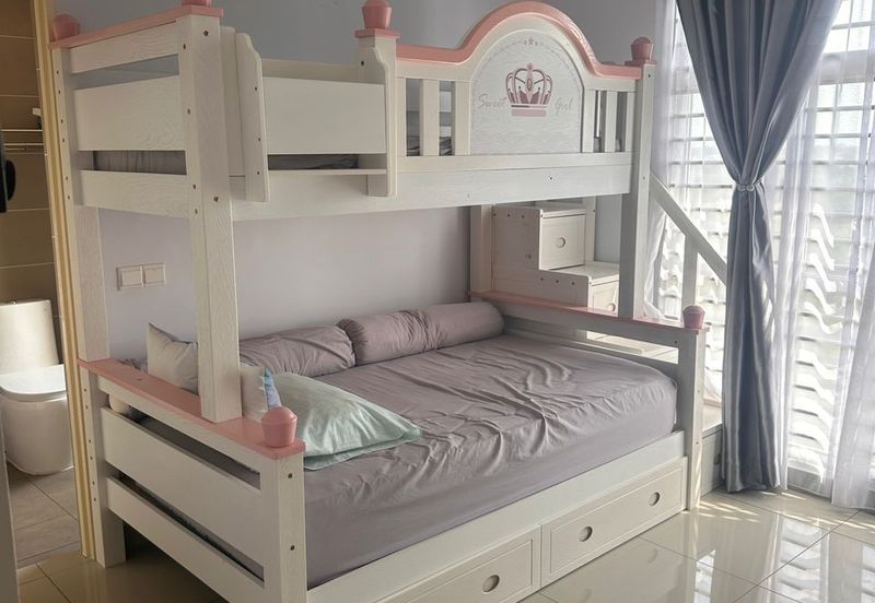 Kulai / Bandar Putra/ D'Putra Suites / Service Apartment 