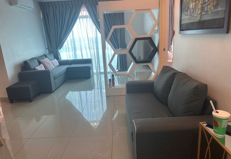 Kulai / Bandar Putra/ D'Putra Suites / Service Apartment 