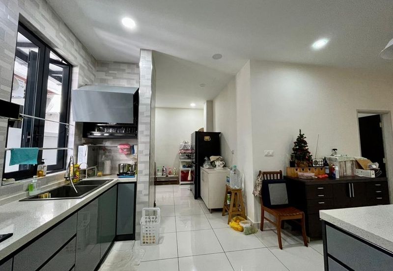 Kulai / Bandar Indahpura / Jalan Iris / Raintree Residences /  ~2 Storey Cluster House