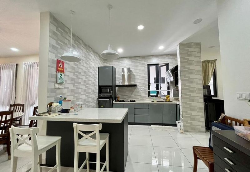 Kulai / Bandar Indahpura / Jalan Iris / Raintree Residences /  ~2 Storey Cluster House