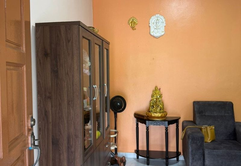 Skudai / Taman Seri Orkid / Double Storey Terrace House