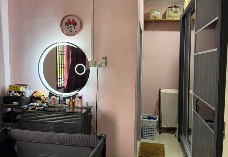 Skudai / Taman Seri Orkid / Double Storey Terrace House