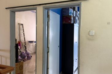 Skudai / Taman Seri Orkid / Double Storey Terrace House