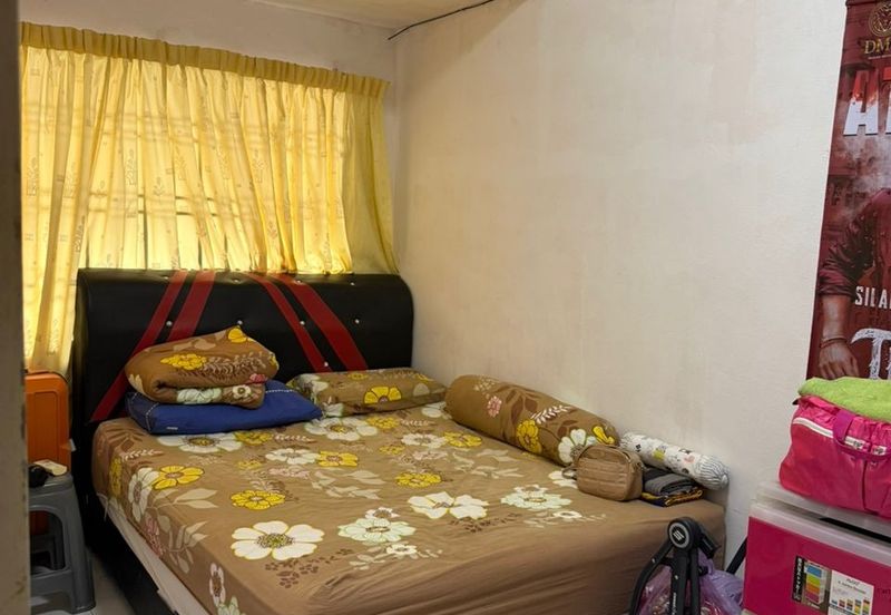 Skudai / Taman Seri Orkid / Double Storey Terrace House