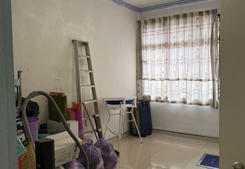 Skudai / Taman Seri Orkid / Double Storey Terrace House