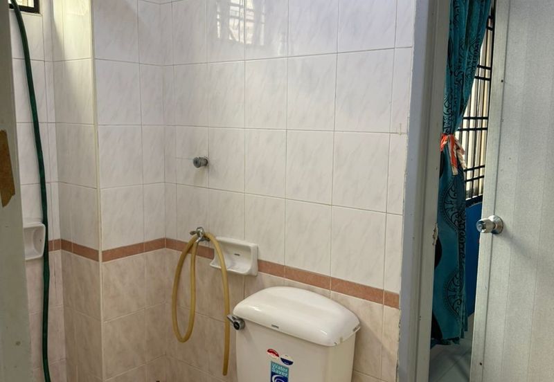 Skudai / Taman Seri Orkid / Double Storey Terrace House