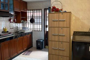 Skudai / Taman Seri Orkid / Double Storey Terrace House